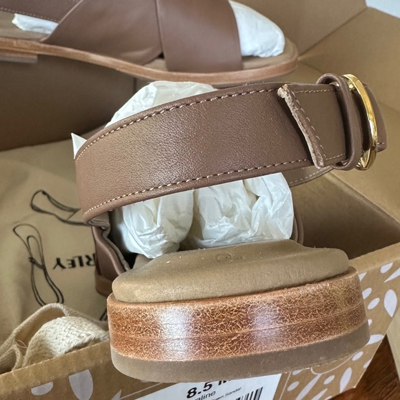 Poppy Barley Cross Town Sandal - As New - Picture 6 of 13